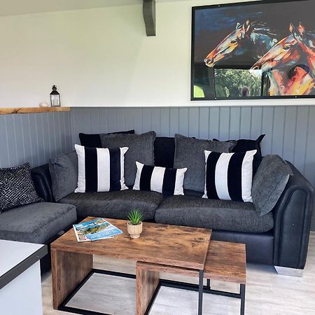 Wellsfield Farm Holiday Lodges Stirling Eksteriør billede