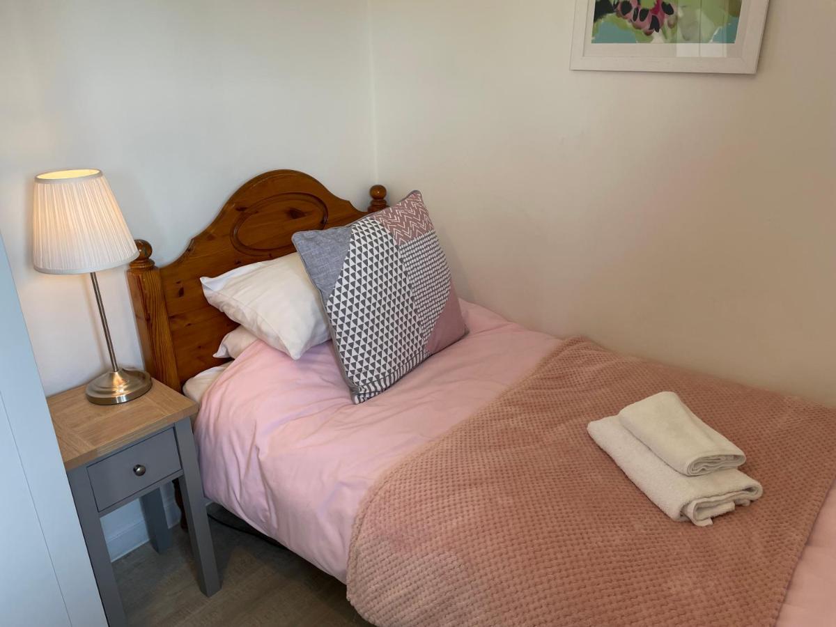 Wellsfield Farm Holiday Lodges Stirling Eksteriør billede