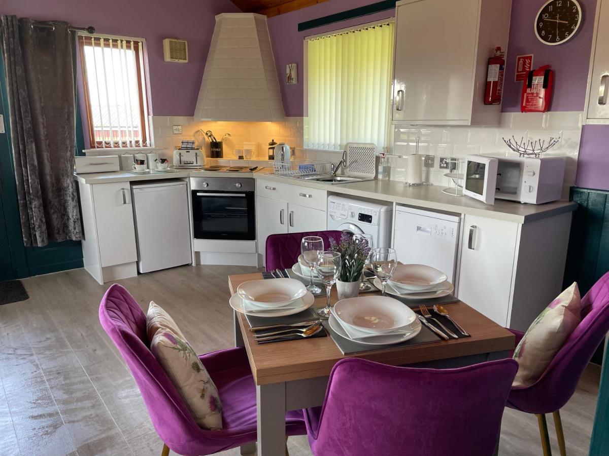 Wellsfield Farm Holiday Lodges Stirling Eksteriør billede