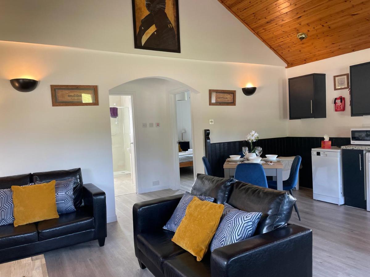 Wellsfield Farm Holiday Lodges Stirling Eksteriør billede