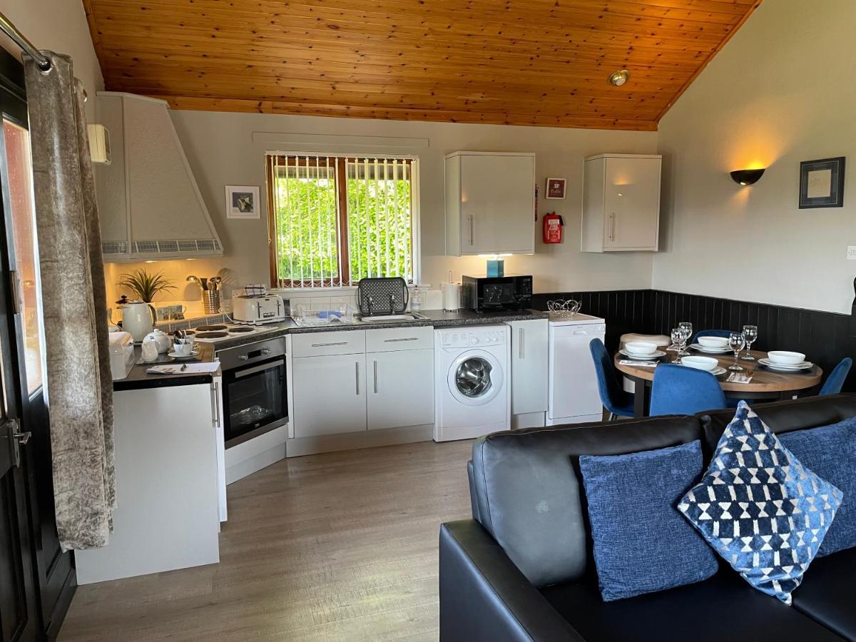 Wellsfield Farm Holiday Lodges Stirling Eksteriør billede