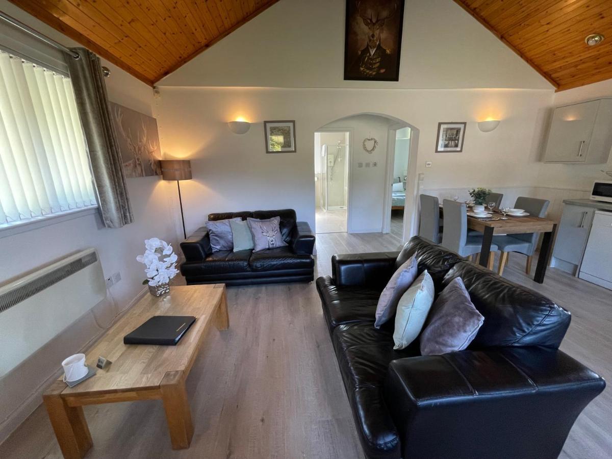 Wellsfield Farm Holiday Lodges Stirling Eksteriør billede