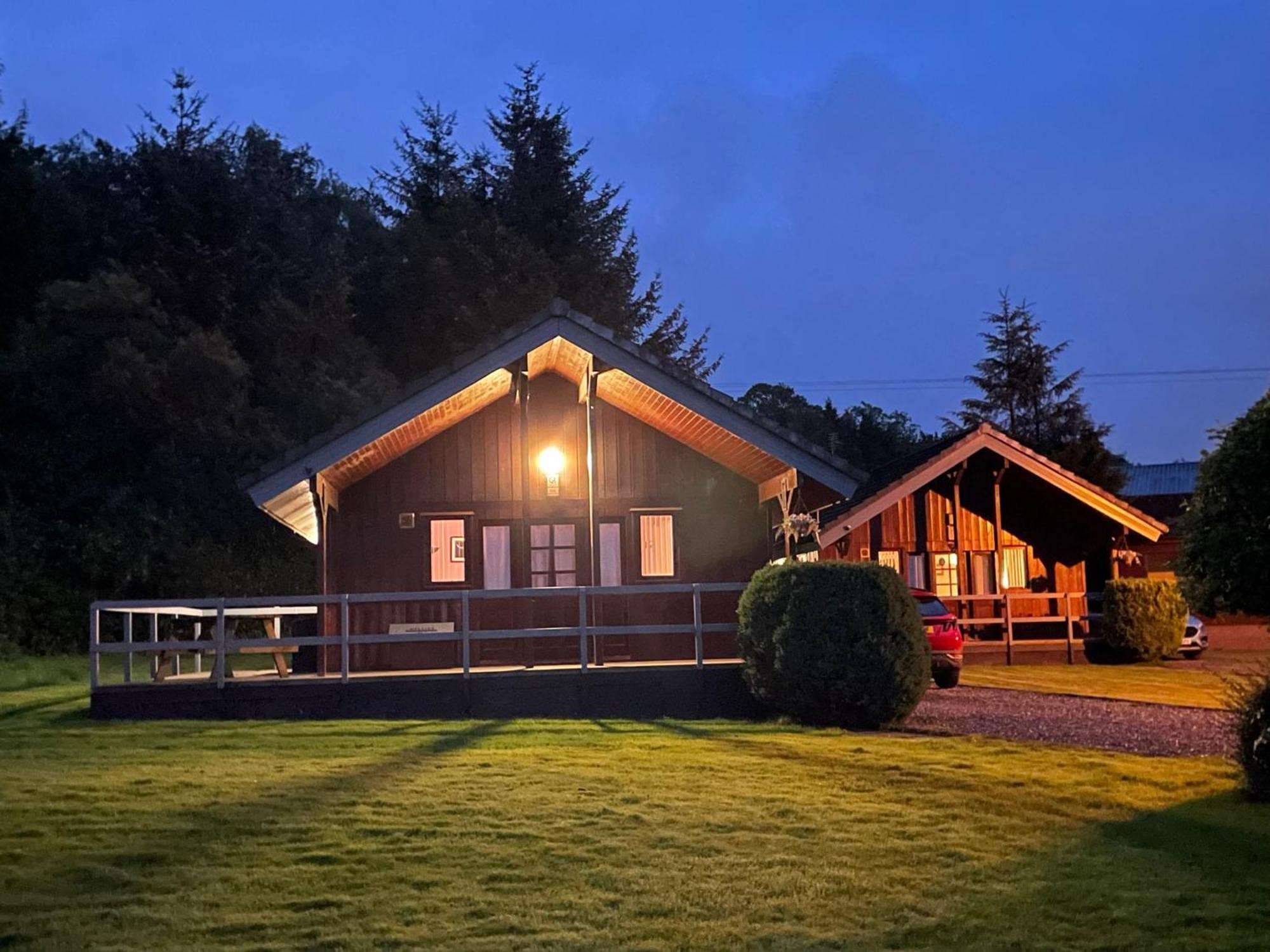 Wellsfield Farm Holiday Lodges Stirling Eksteriør billede