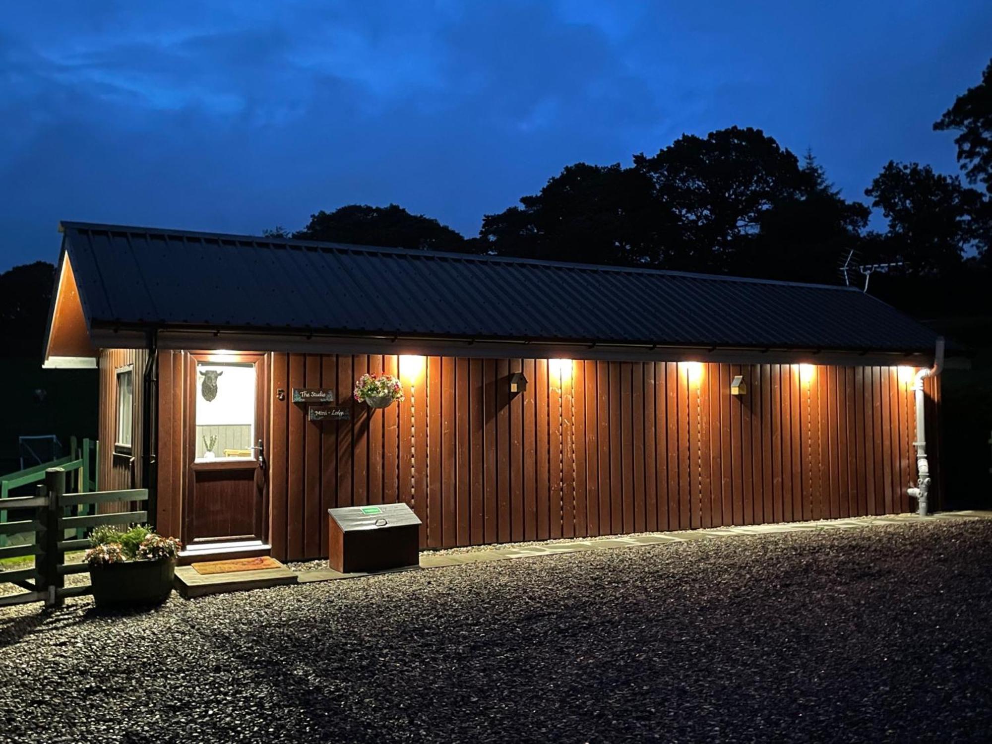 Wellsfield Farm Holiday Lodges Stirling Eksteriør billede