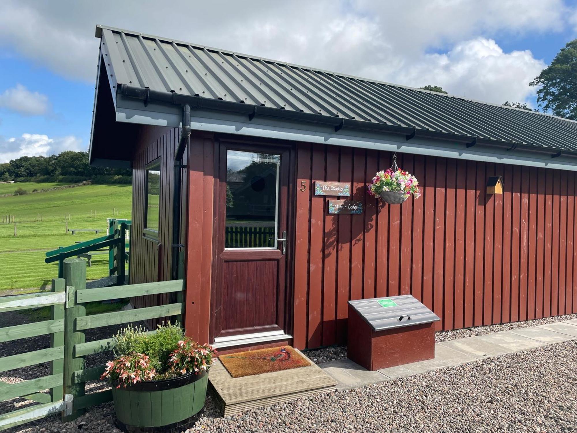 Wellsfield Farm Holiday Lodges Stirling Eksteriør billede
