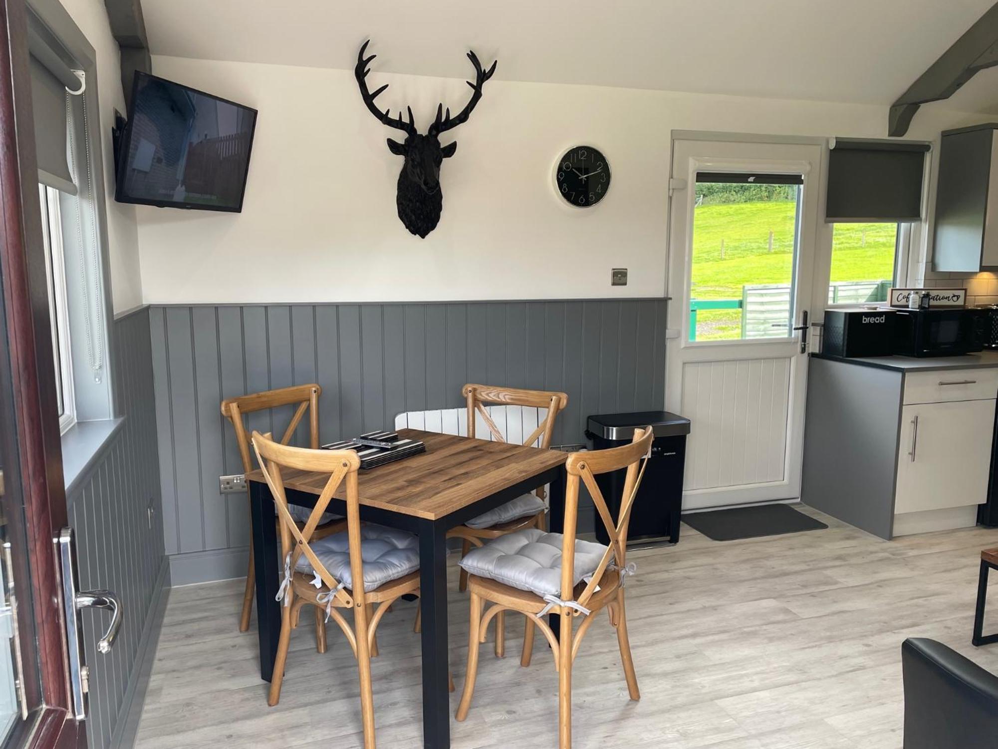 Wellsfield Farm Holiday Lodges Stirling Eksteriør billede